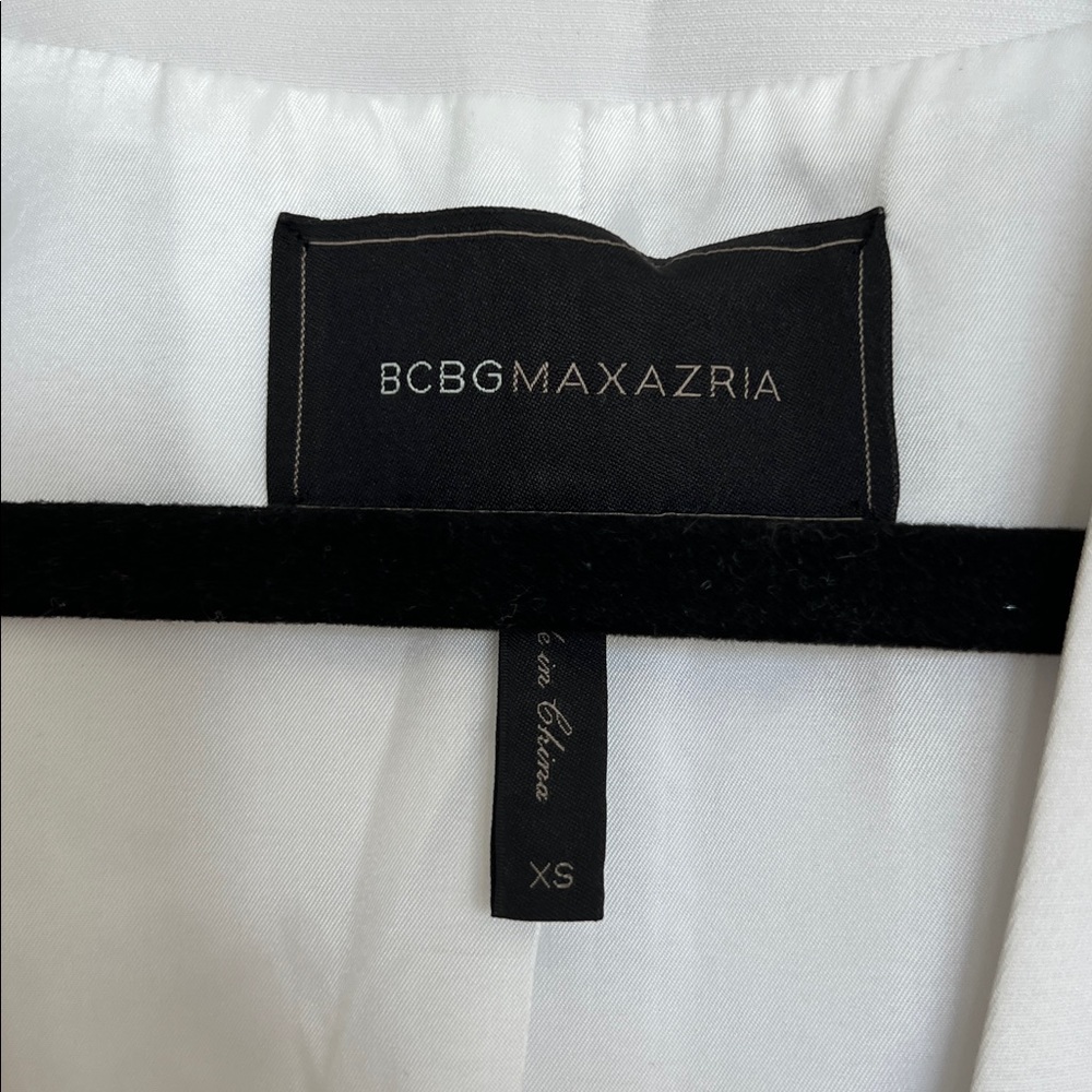 Bcbg Maxazria White Wrap Button Blazer - image 3